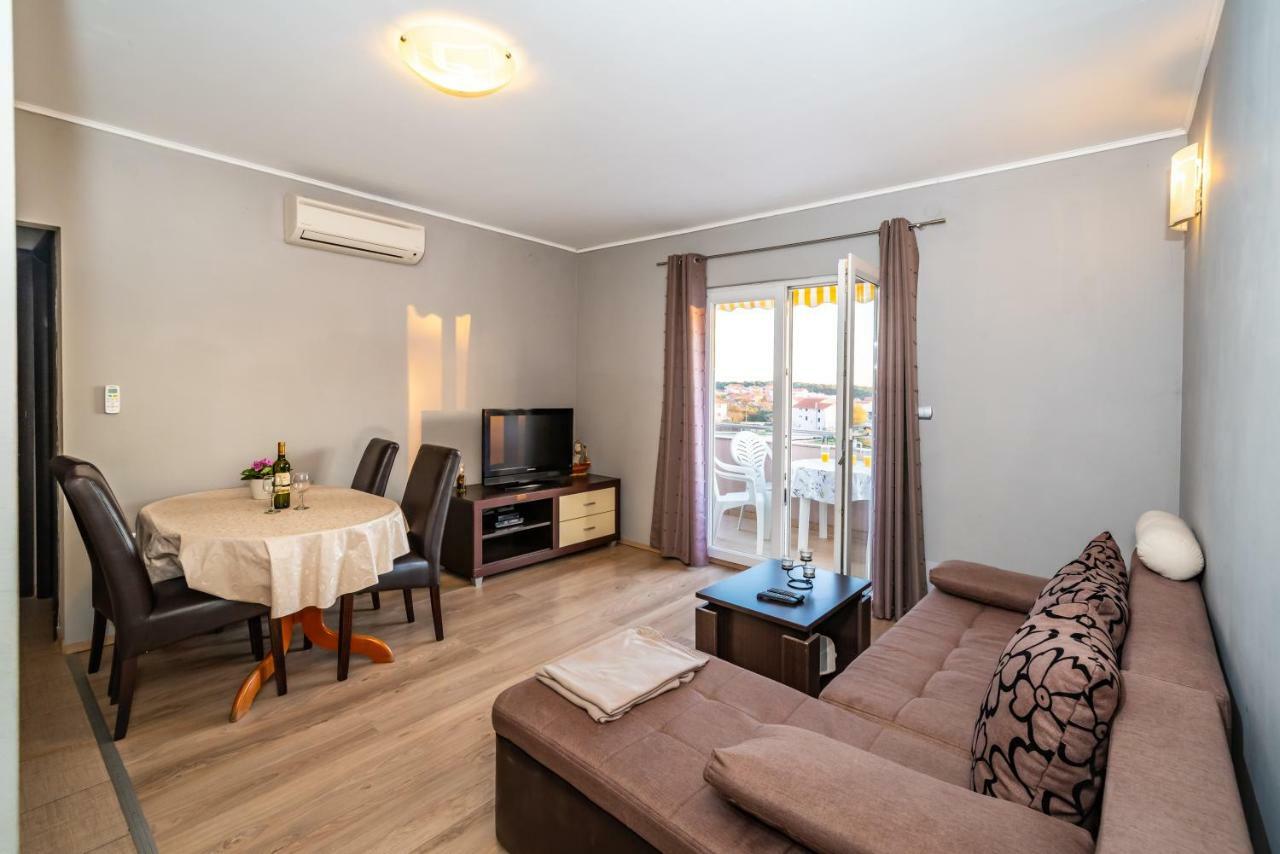 Apartment Adrian Biograd na Moru Kültér fotó
